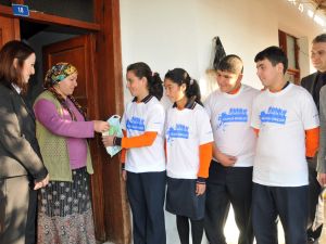 Bilinçli Gençler Şifa Dağıtıyor