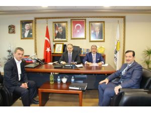 Bakan Çağatay Kılıç, Ak Parti’li Başkanlar İle Bir Araya Geldi