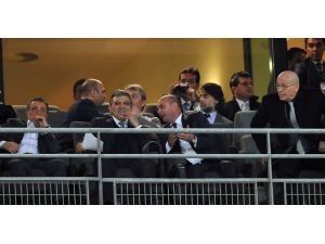 Abdullah Gül’den Beşiktaş’a Tebrik