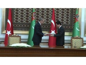 İkili Anlaşmaları İmzaladılar