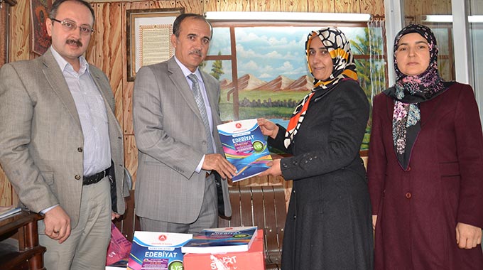 Kent Konseyi’nden Nurhaklı Öğrencilere Kitap Desteği