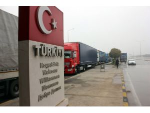 Kapıkule’de Tır Kuyruğu 20 Kilometreyi Aştı