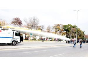 Yürüyüşe Geçen Gruba Müdahale