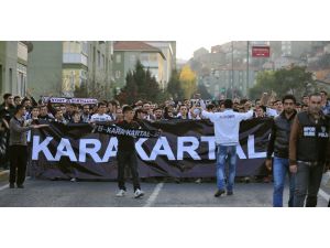 Beşiktaşlı Taraftarlar, Tff’yi Protesto Etti