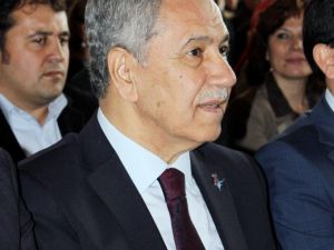 Arınç’tan Ak Parti’ye Başpehlivan Benzetmesi