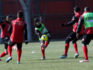 Gençlerbirliği, Galatasaray Maçına Kilitlendi