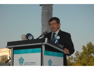 Diğerleri Birbirlerine Girmişken Ak Parti...