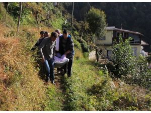 Rizeli Yaşlı Ve Yatalak Hastanın Yol Çilesi