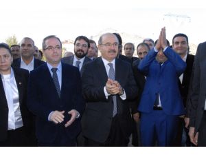 Ak Parti Genel Başkan Yardımcısı Çelik: “Biz İcraat Yapıyoruz, Onlar Tahribat Yapıyor”