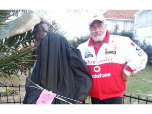Efsane Futbolcuya ’’Mühür’’ Vurdular