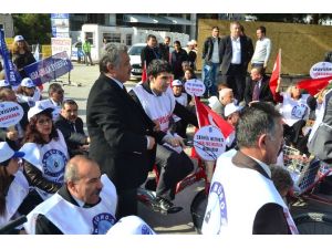 Memurlardan Bisikletli Protesto