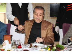 Bakan Ekerin Kebap Keyfi