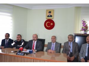 Eski Başkandan Yeni Parti Yapılanmasına İlişkin Açıklama