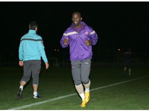 Osmanlıspor Topbaşı Yaptı