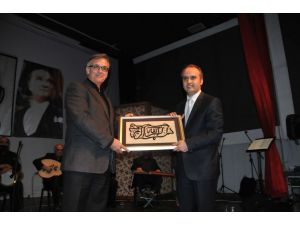 Protokolden Şiir Ziyafeti