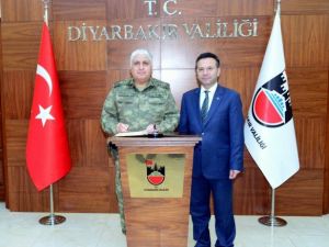 Orgeneral Özel Valilikten Ayrıldı