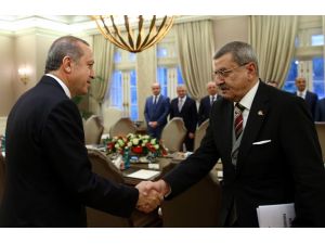 Cumhurbaşkanı Erdoğan, Gazeteciler Cemiyeti Heyetini Kabul Etti
