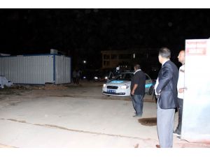 Bakan Kılıç, İş Kazasının Yaşandığı Spor Salonunda İncelemelerde Bulundu