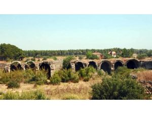 Döşemealtı Belediyesi İle Aü Arasında Tarihe Protokol