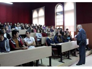 Kemerburgaz Üniversitesinden Lise Son Sınıf Öğrencilerine Bilgilendirme Semineri