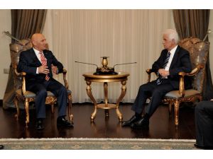 Kktc Cumhurbaşkanı Eroğlu, Kartal Belediye Başkanını Kabul Etti