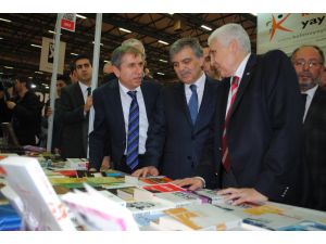 Abdullah Gül Tüyap Kitap Fuarı’nı Gezdi