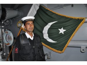 Pakistan Deniz Kuvvetleri Gemisi Antalya Limanını Ziyaret Etti