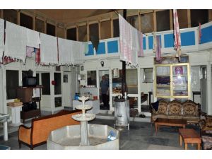 (Özel Haber) Yaklaşık 5 Asırlık Tarihi Hamam Çağa Meydan Okuyor