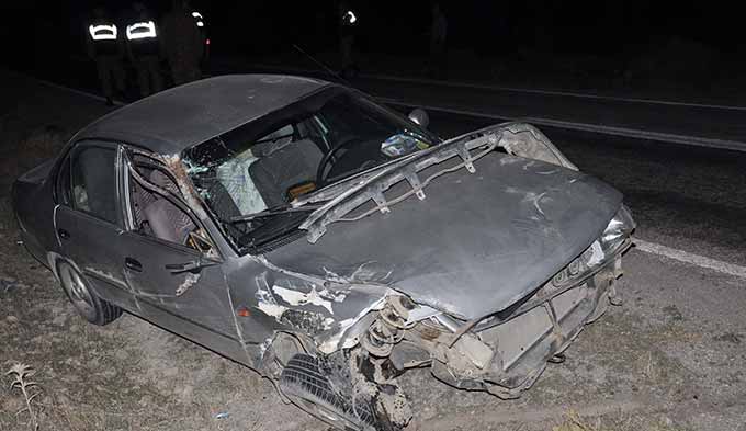 Otomobil Tır’a Çarptı: 1 Yaralı