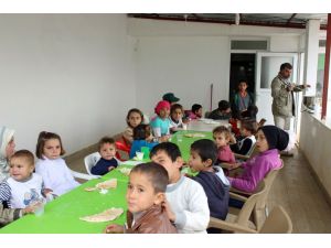 Suriyeli “Yetim” Çocukların Dramı Büyüyor