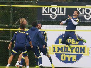 Fenerbahçe, Bursaspor Maçının Hazırlıklarını Sürdürüyor