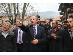 Vali Kara’dan Yanan Köye Ziyaret