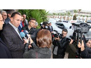 Bakan Bozdağ’dan Tbb Başkanı Feyzioğlu’nun Gerekirse Adli Yıl Açılışını Anıtkabirde Yaparız Sözlerine Yanıt