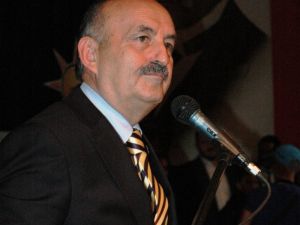 Bakan Müezinoğlu Chp’yi Topa Tuttu