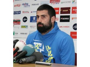 Volkan Sahayı Terk Etti