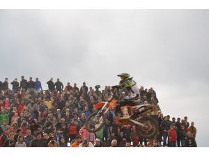 Motokros Yarışları Nefes Kesti