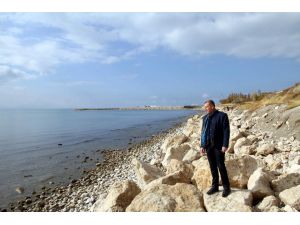 (Özel Haber) Van Gölü Her Yıl Biraz Daha Küçülüyor
