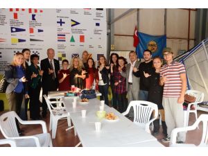 Beylikdüzü’nün Gururu Sörfçülere Motivasyon Ödülü