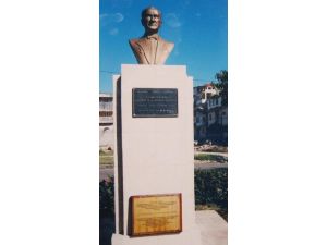 Kübada Cami Yok Ama Atatürk Anıtı Var