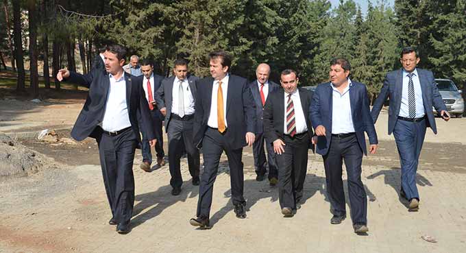 Başkan Erkoç Türkoğlu’nda