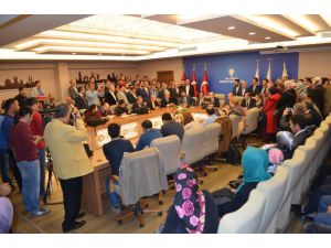 Davutoğlu Bursayı Sevdi