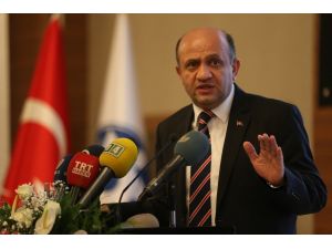 Bakan Işık İzmirli İş Adamlarıyla Buluştu