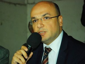 On Bin Ton Pamuk Tarlada Kaldı