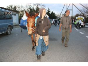 Dünyayı Böyle Gezdiler Ama Boğaz Köprüsü’nden Geçemediler