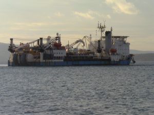 İstanbulun Elektriği Boğazın Altından Geçecek