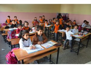 Yüksekova’da Yakılan Okul Eğitime Başladı