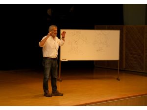 Memecan: “Karikatürist Olmak İçin Çok Çalışmalısınız.”