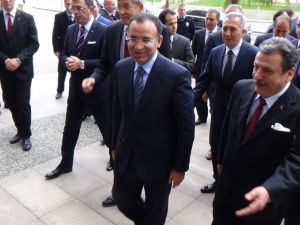 Adalet Bakanı Bozdağ İstanbul Adliyesine Geldi