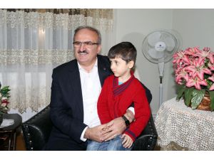 Bebek Tayyipe Cumhurbaşkanı Erdoğandan Hediye