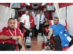 Karateciler Kan Bağışladı